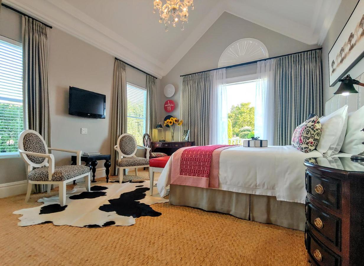 The Light House Boutique Suites Парл Экстерьер фото