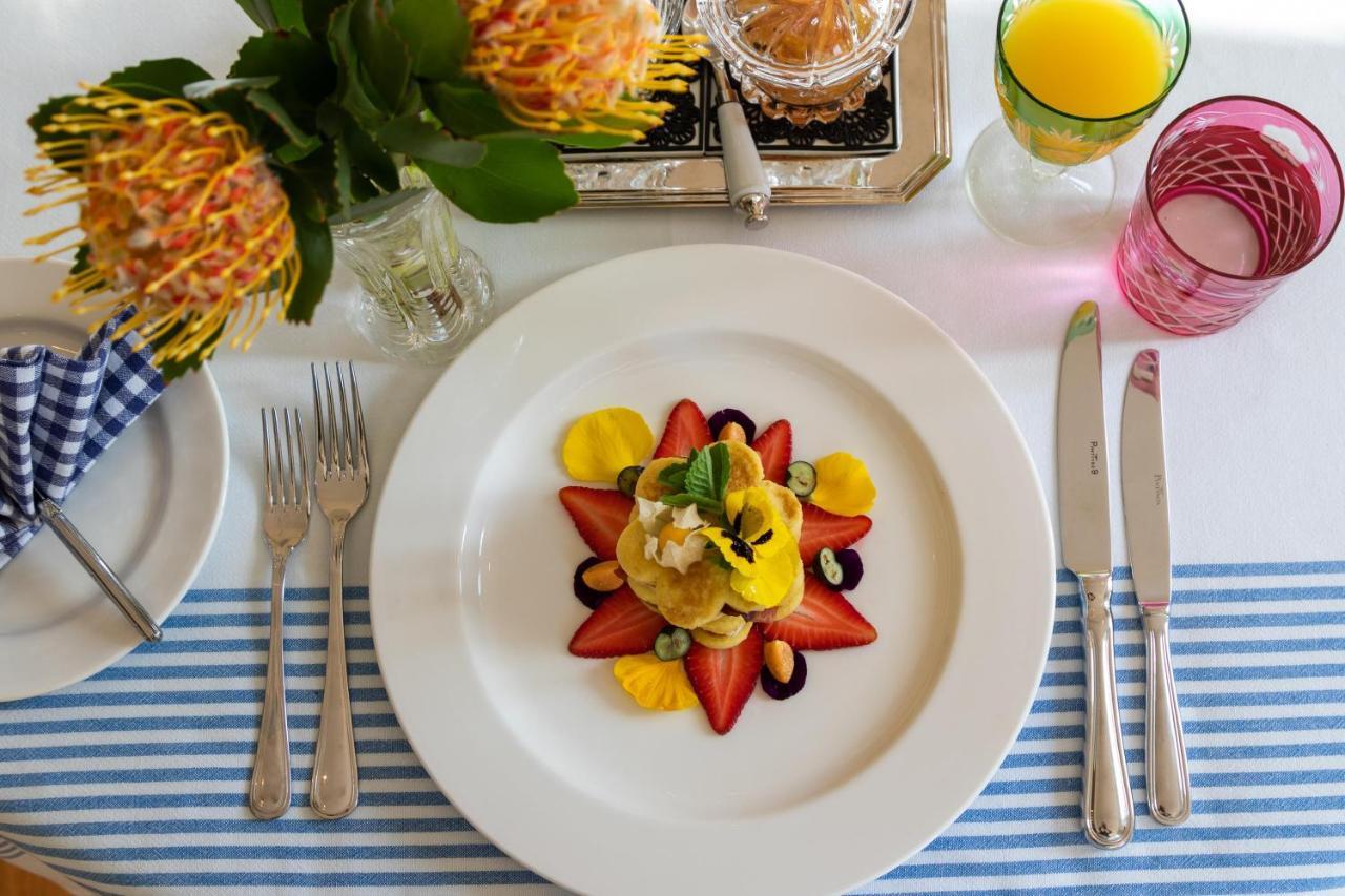 The Light House Boutique Suites Парл Экстерьер фото