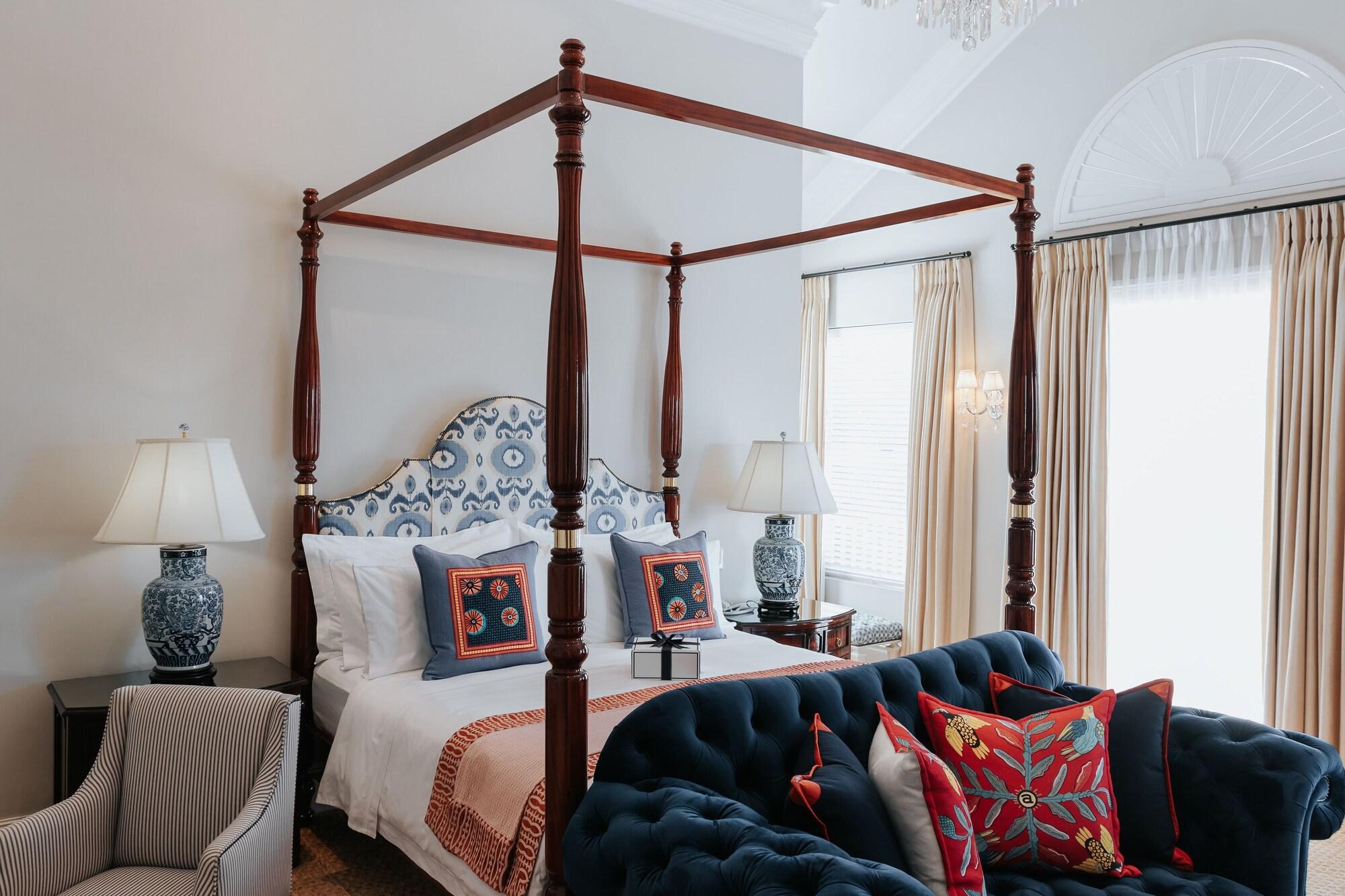 The Light House Boutique Suites Парл Экстерьер фото