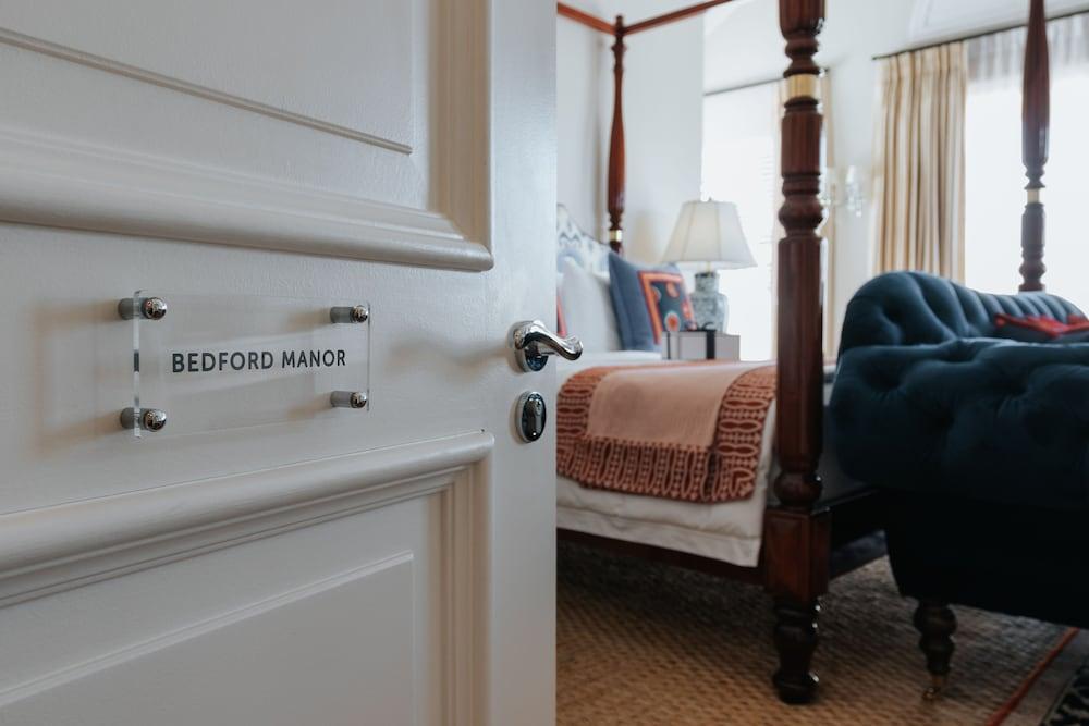 The Light House Boutique Suites Парл Экстерьер фото