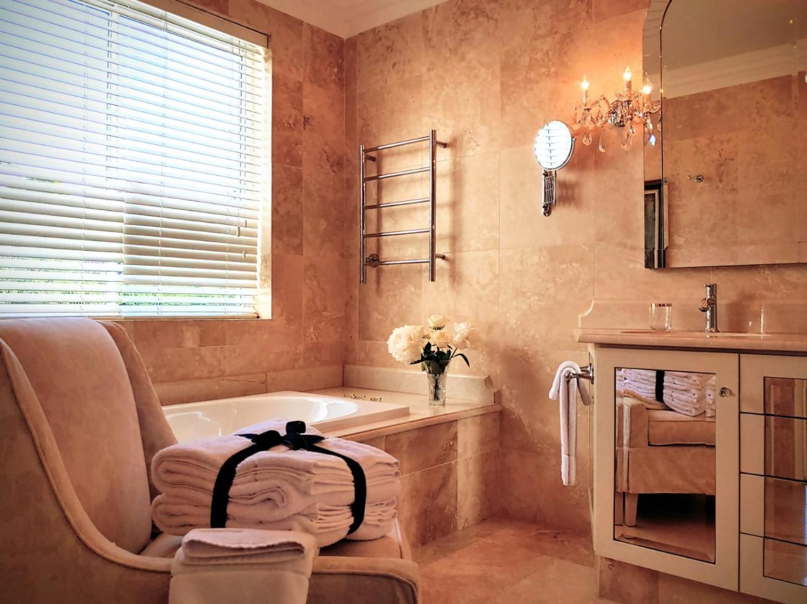 The Light House Boutique Suites Парл Экстерьер фото