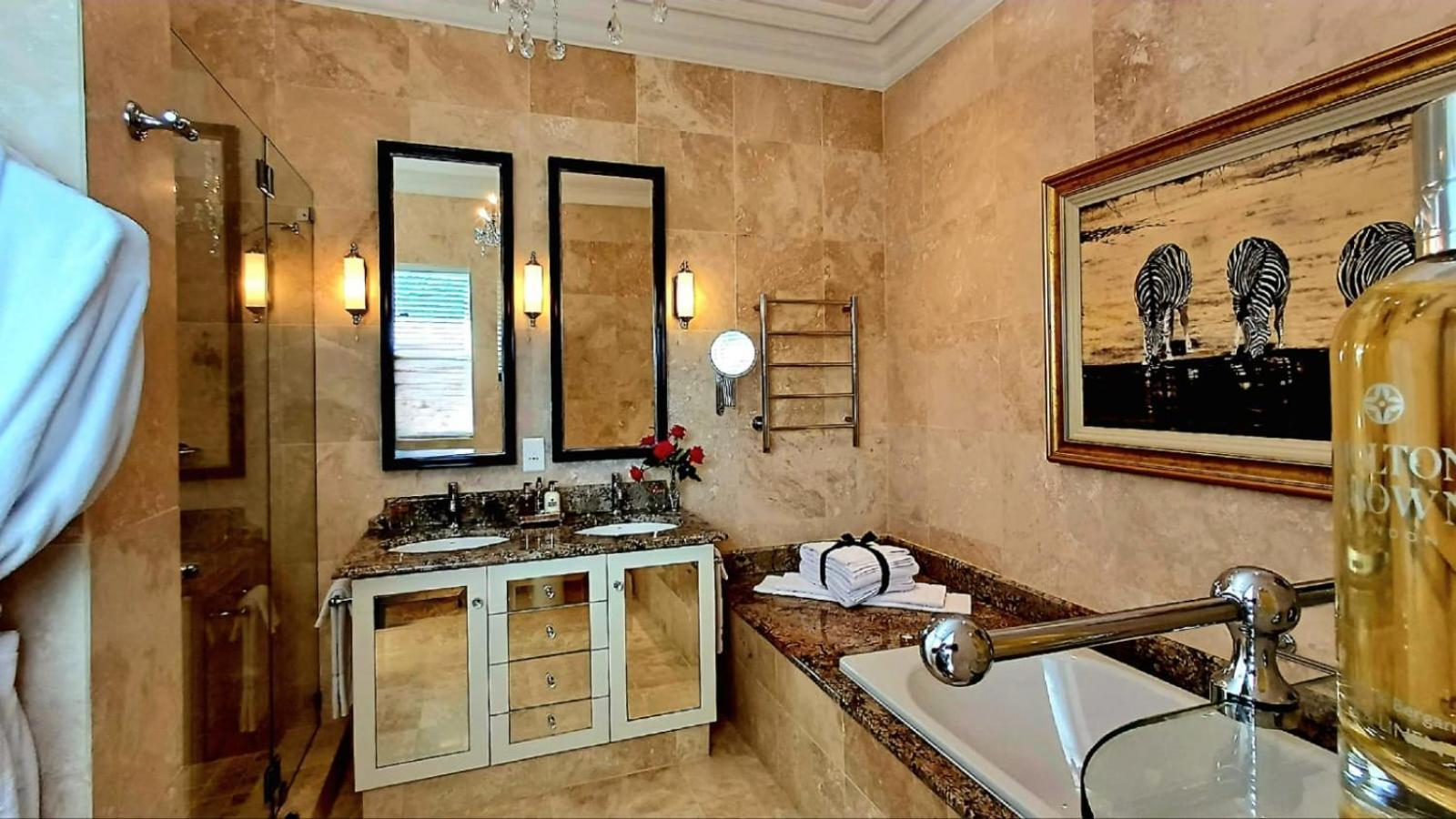 The Light House Boutique Suites Парл Экстерьер фото